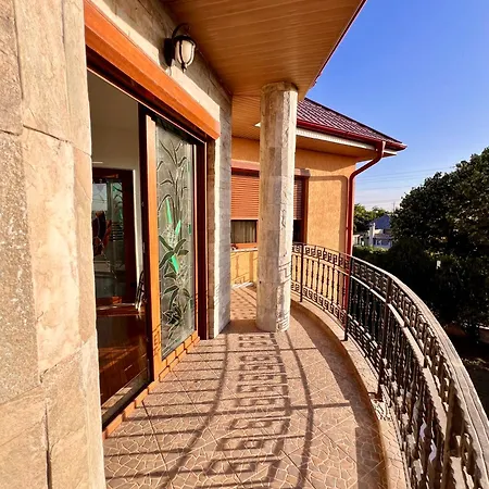 בית הארחה Casa Cristian