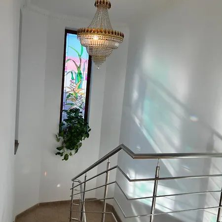 ゲストハウス Casa Cristian 4*